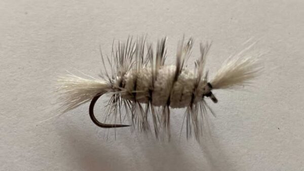 White Bombers dry (price for 12 flies)